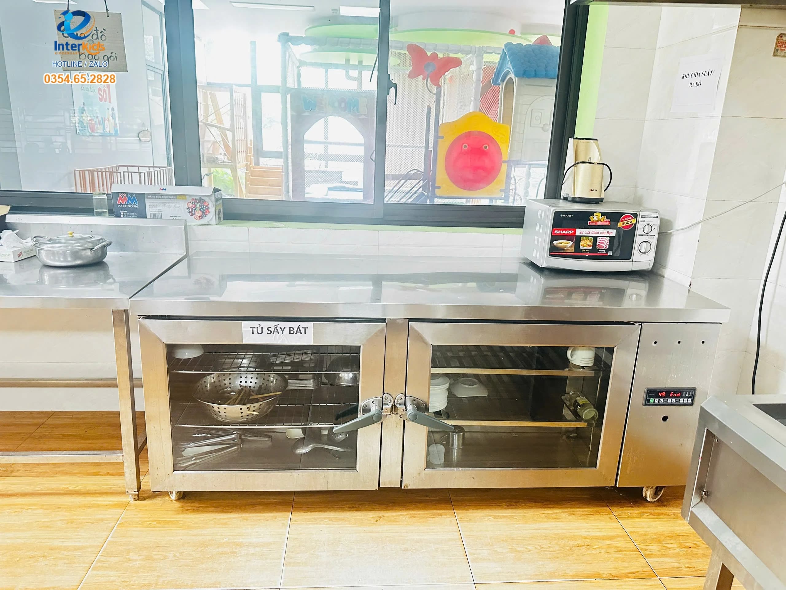 Tủ Sấy Bát Đĩa Tiệt Trùng Tia UV